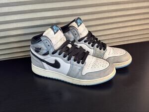 Nike Air Jordan 1 Retro High OG Hyper Royal GS 6Y Women’s 7.5 575441-134 Sneaker
